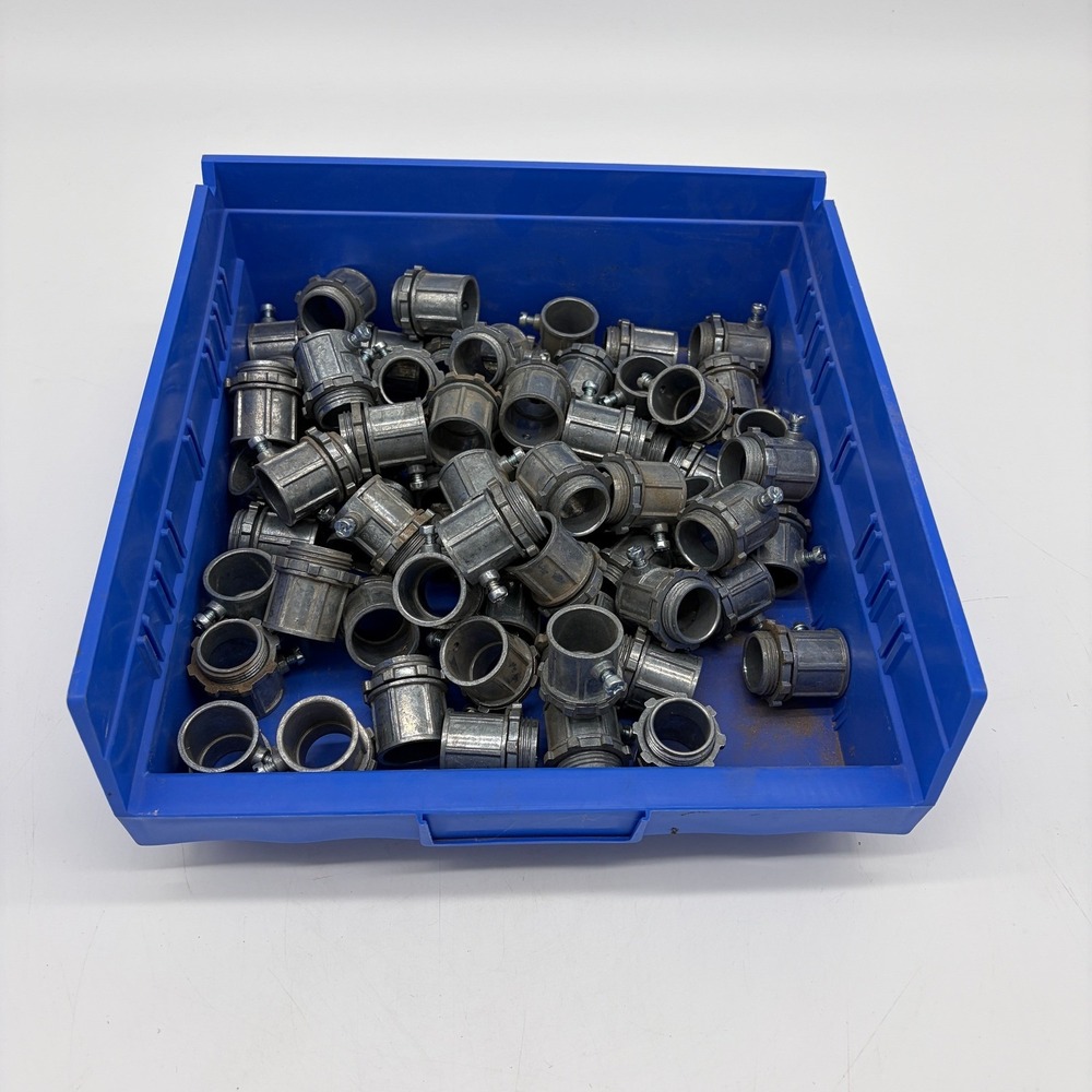 Lot of 68 Regal 702 3/4 inch EMT Set Screw Connectors Zinc Die Cast Electrical